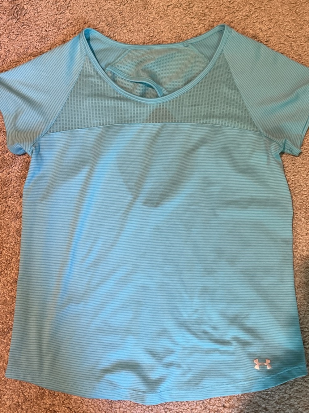 Under Armour Women’s Aqua Mesh Yoke Short Sleeve Tee